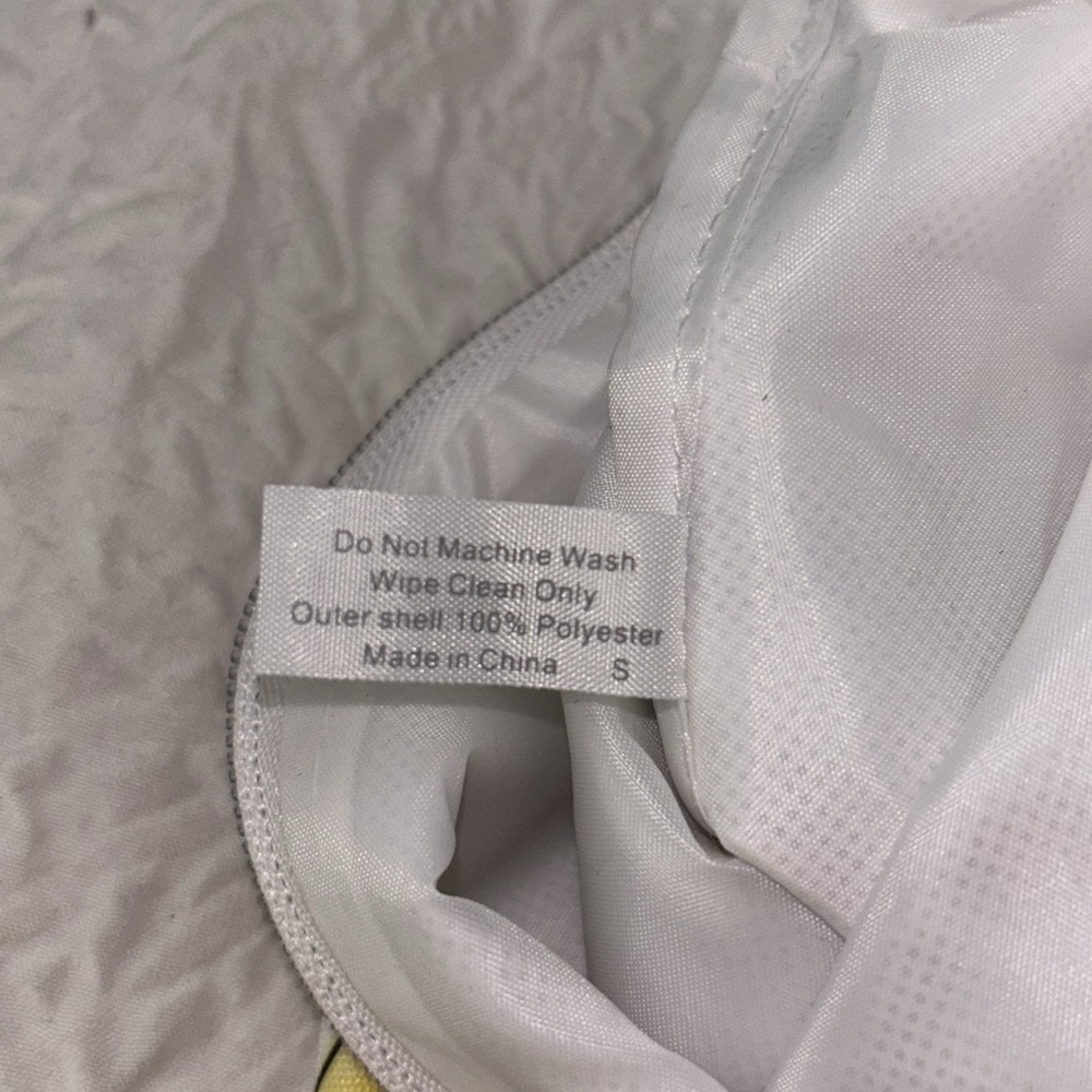 Clinique Cosmetic Bag NWOT - Picture 6 of 6